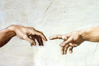 dipinto di mani con dita che si toccano